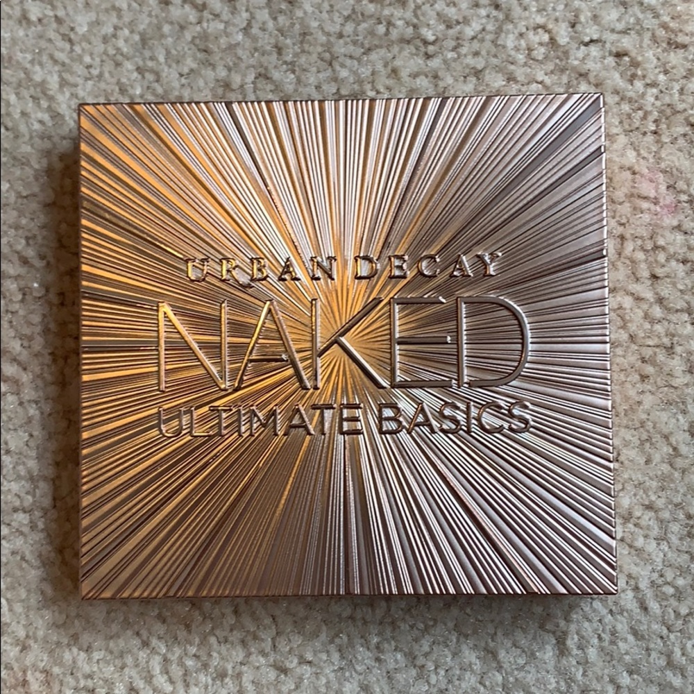 URBAN DECAY NAKED ULTIMATE BASICS PALLET